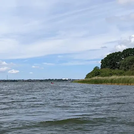 Holiday home Garden Retreat